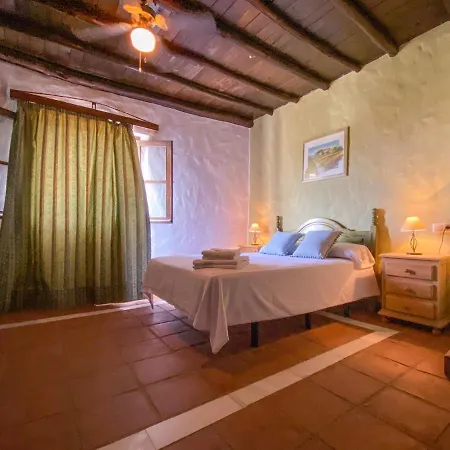 Hotel Almeji Benadalid